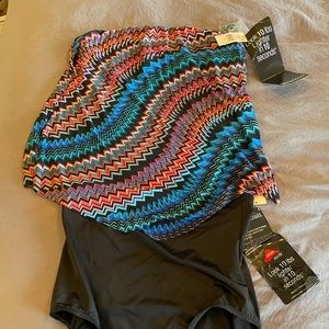 Miraclesuit 2 piece bathing suit. Size 12.